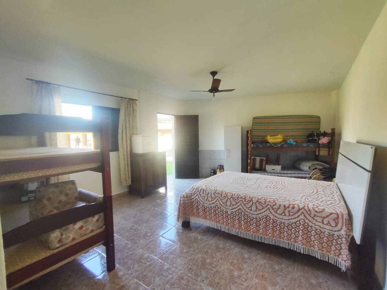 ✨ CHÁCARA EXCLUSIVA À VENDA – ALTO PADRÃO ✨ 📍 Extrema /MG📐 Área total: 5.069 m² 🏗️ Área construída: 400 m² 📄 Documentação: Escritura ✔️ 🪑 Venda: Porteira fechada