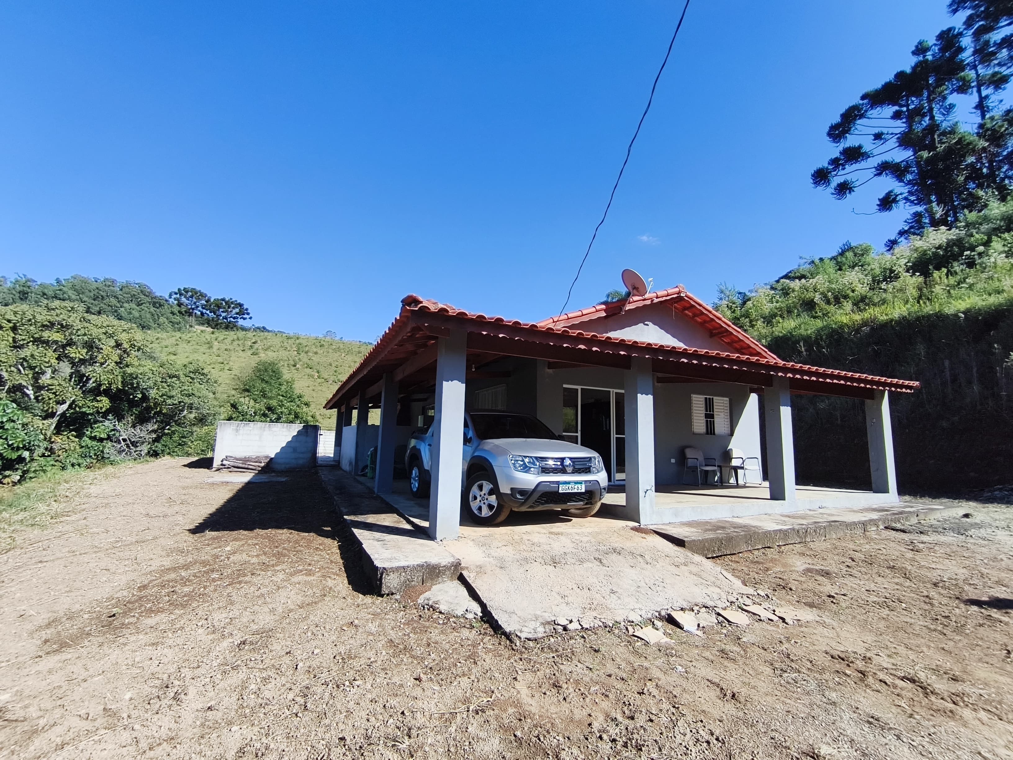 🌿🏡 CHÁCARA À VENDA EM TOLEDO – MG 🏡🌿🌳 Área total de 5.300 m²