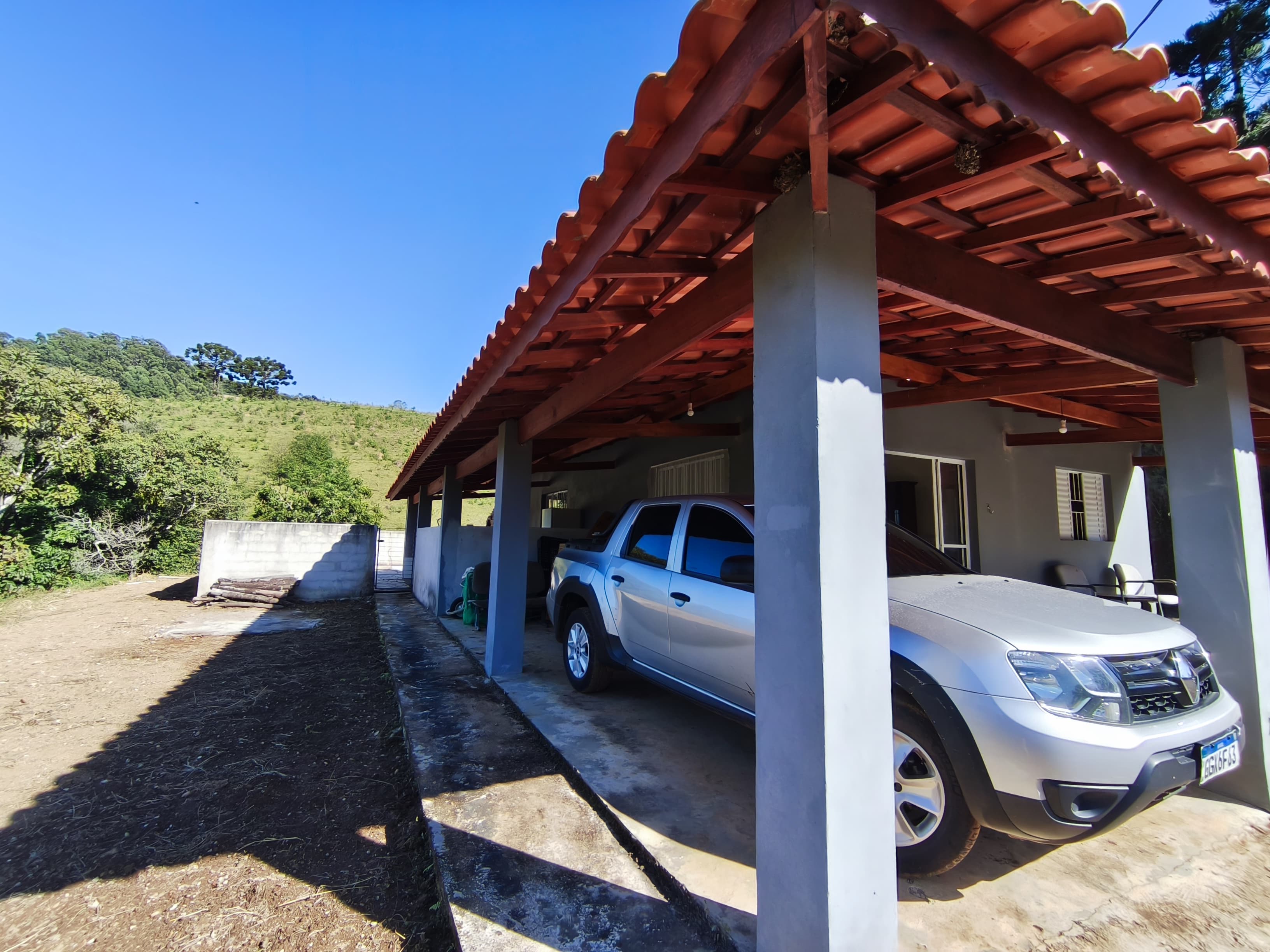 🌿🏡 CHÁCARA À VENDA EM TOLEDO – MG 🏡🌿🌳 Área total de 5.300 m²