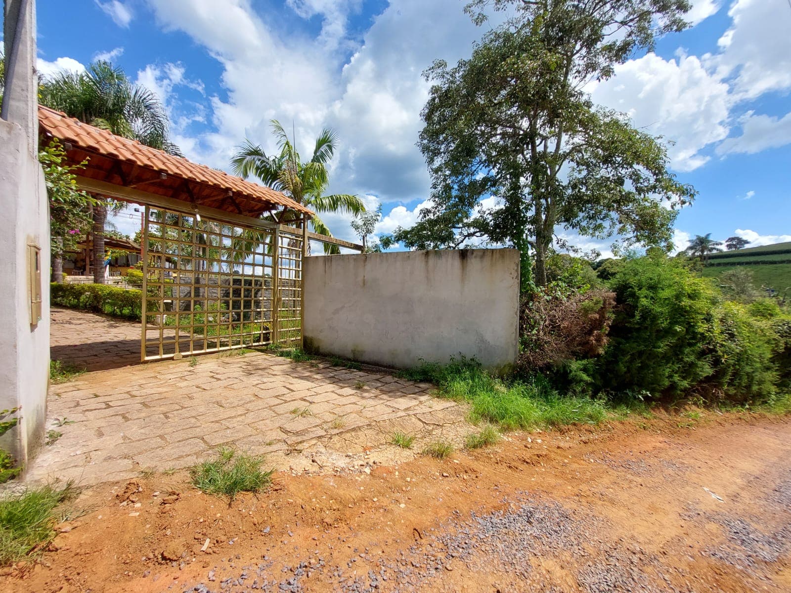 🌳🏡 EXCELENTE SÍTIO À VENDA – PORTEIRA FECHADA – TOLEDO/MG 🏡🌳