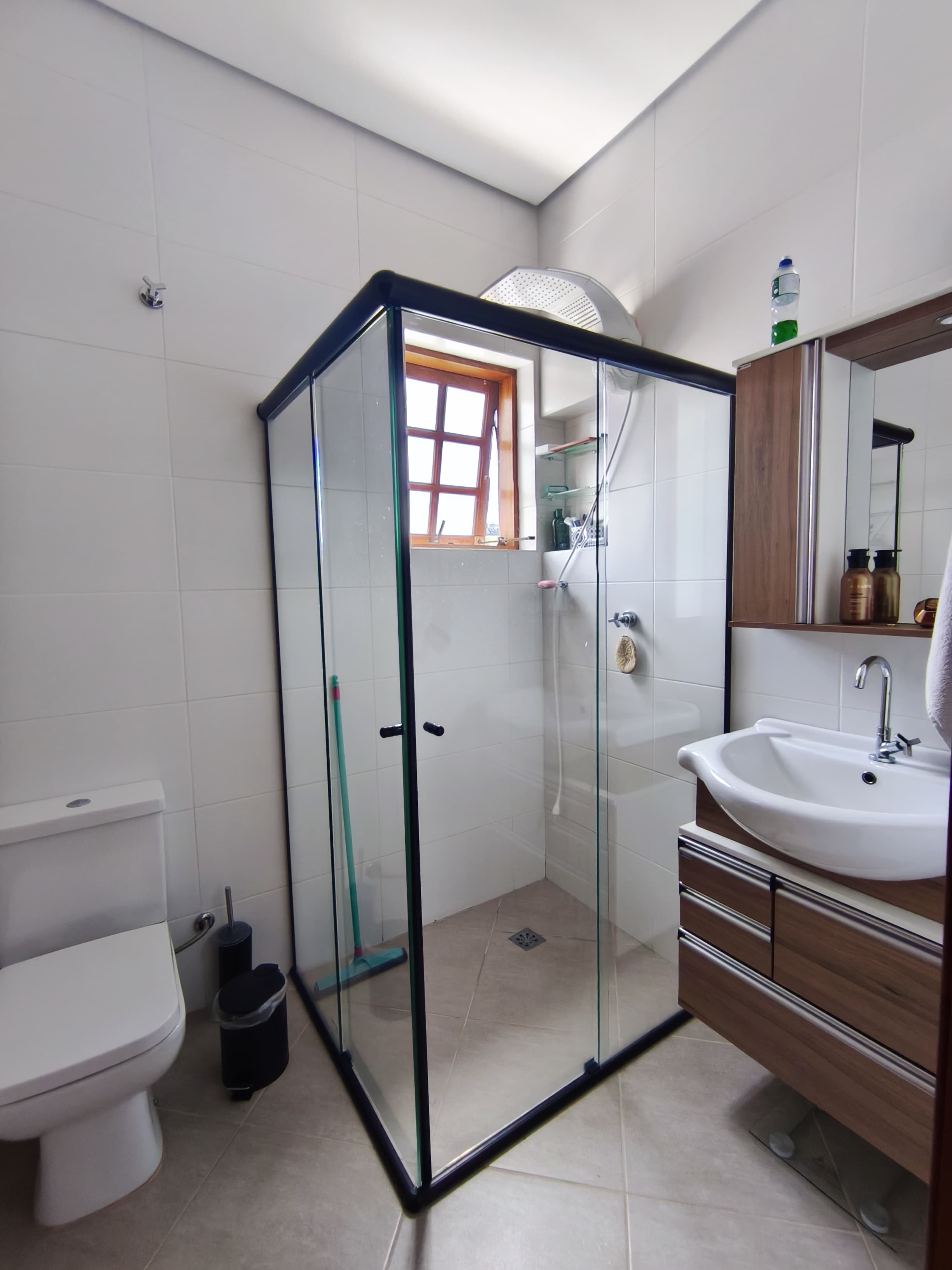 Oportunidade: Casa à Venda no Bairro dos Pereiras