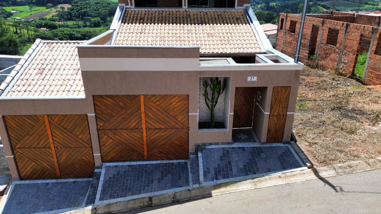 Oportunidade: Casa à Venda no Bairro dos Pereiras