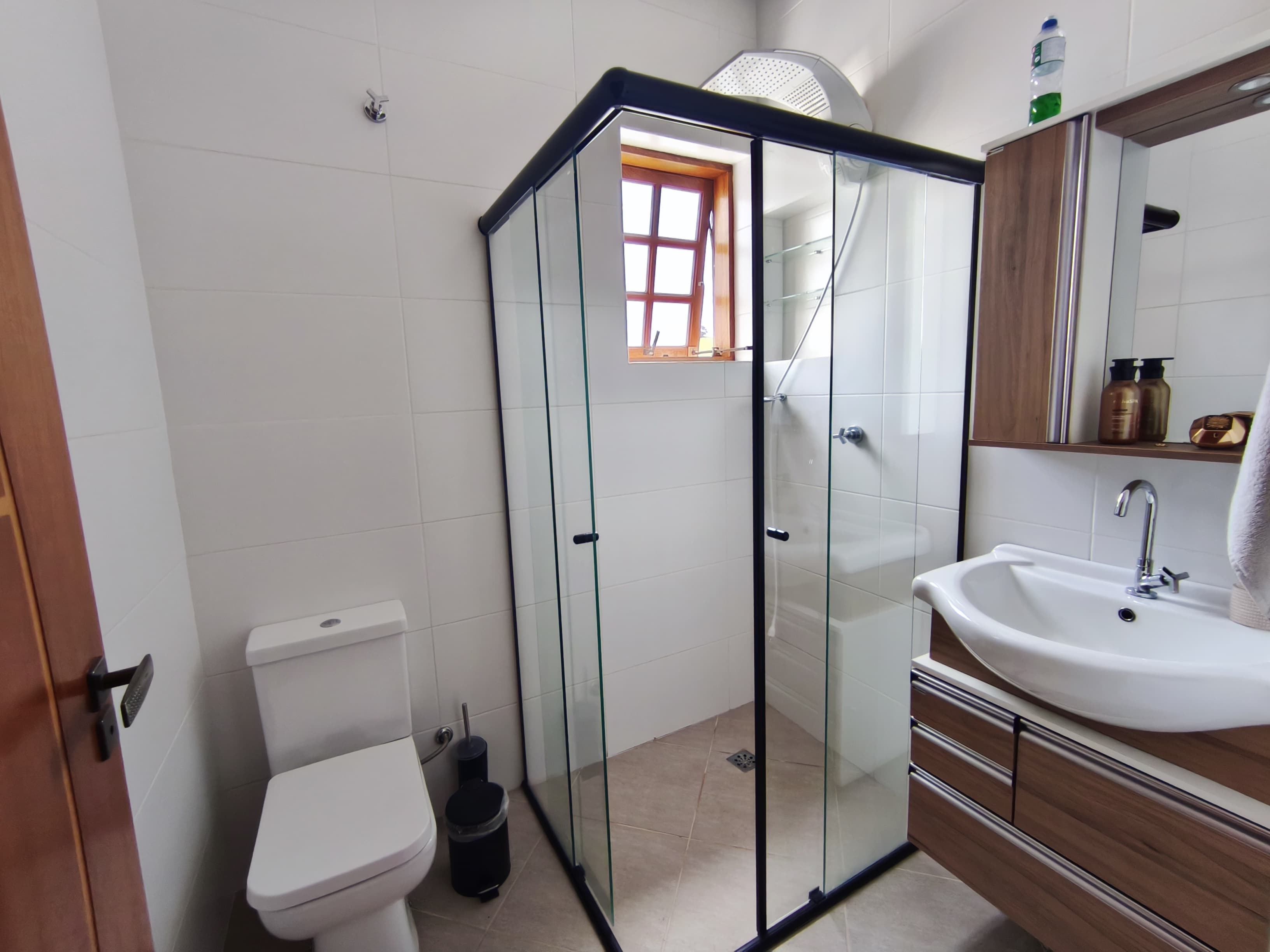 Oportunidade: Casa à Venda no Bairro dos Pereiras