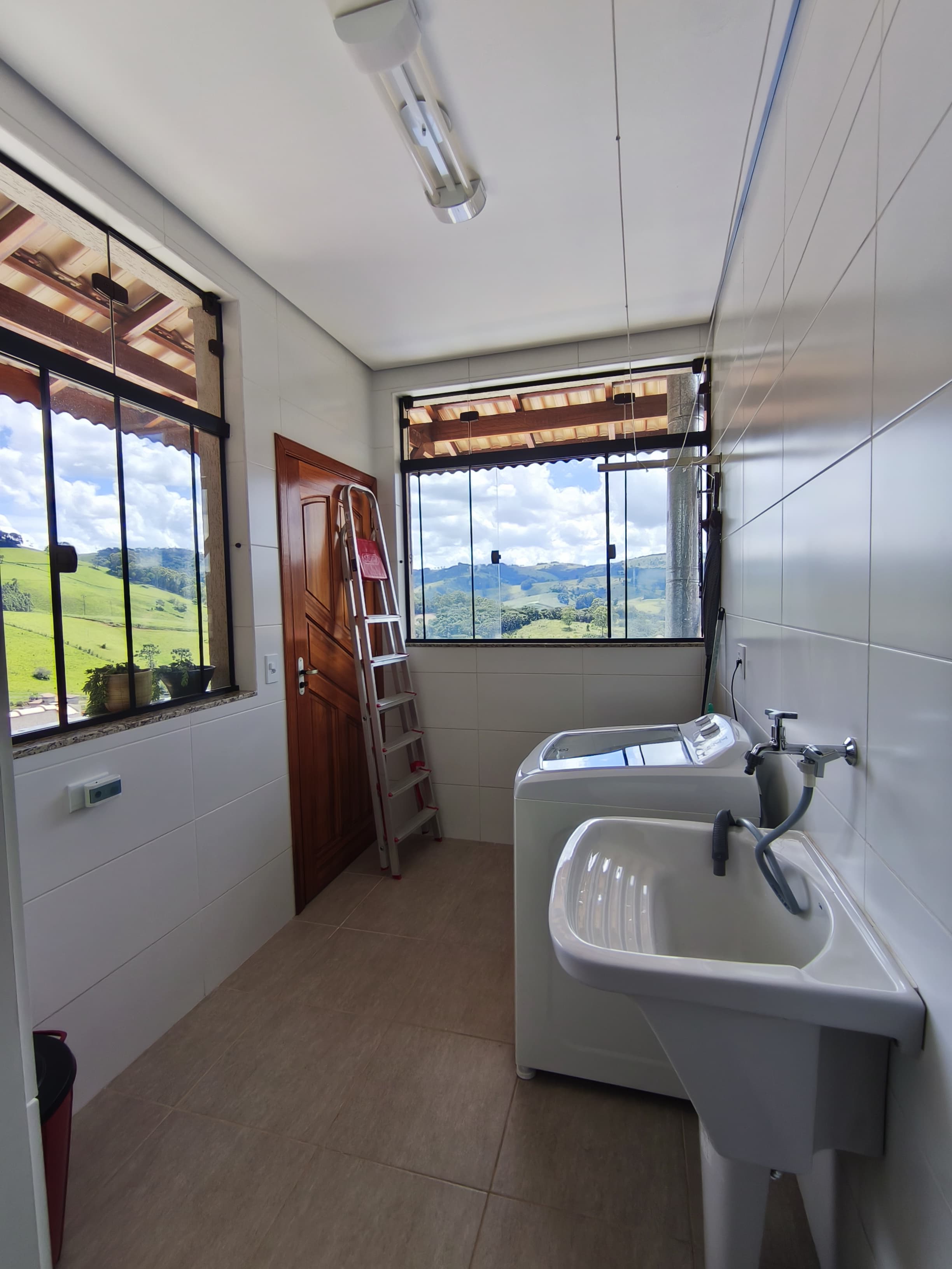 Oportunidade: Casa à Venda no Bairro dos Pereiras