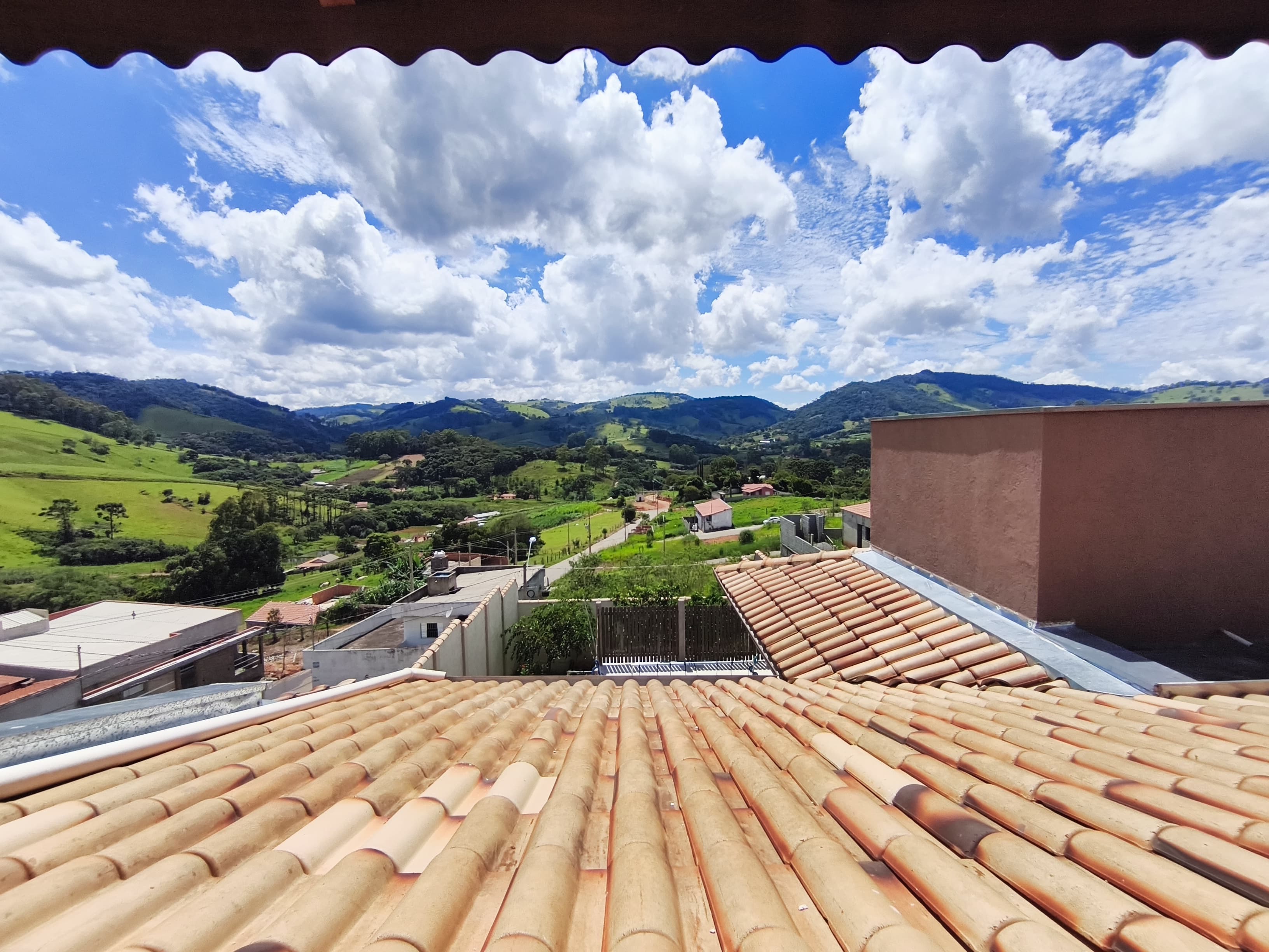 Oportunidade: Casa à Venda no Bairro dos Pereiras