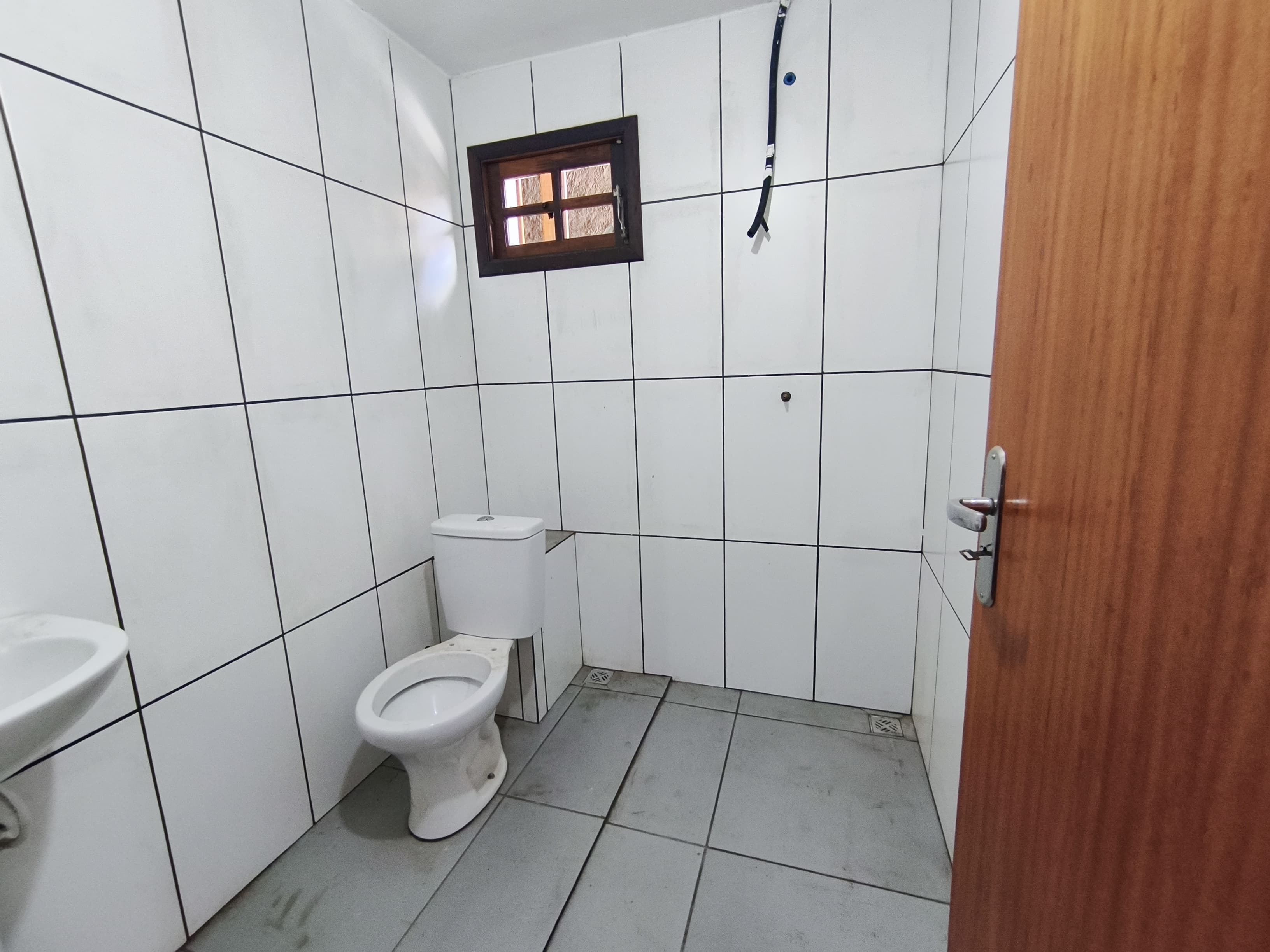 Oportunidade: Casa à Venda no Bairro dos Pereiras