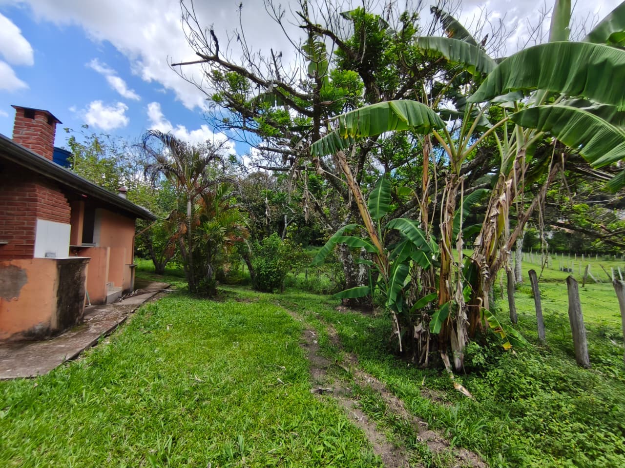🌿 CHÁCARA À VENDA – EXTREMA/MG (BAIRRO TENENTES)