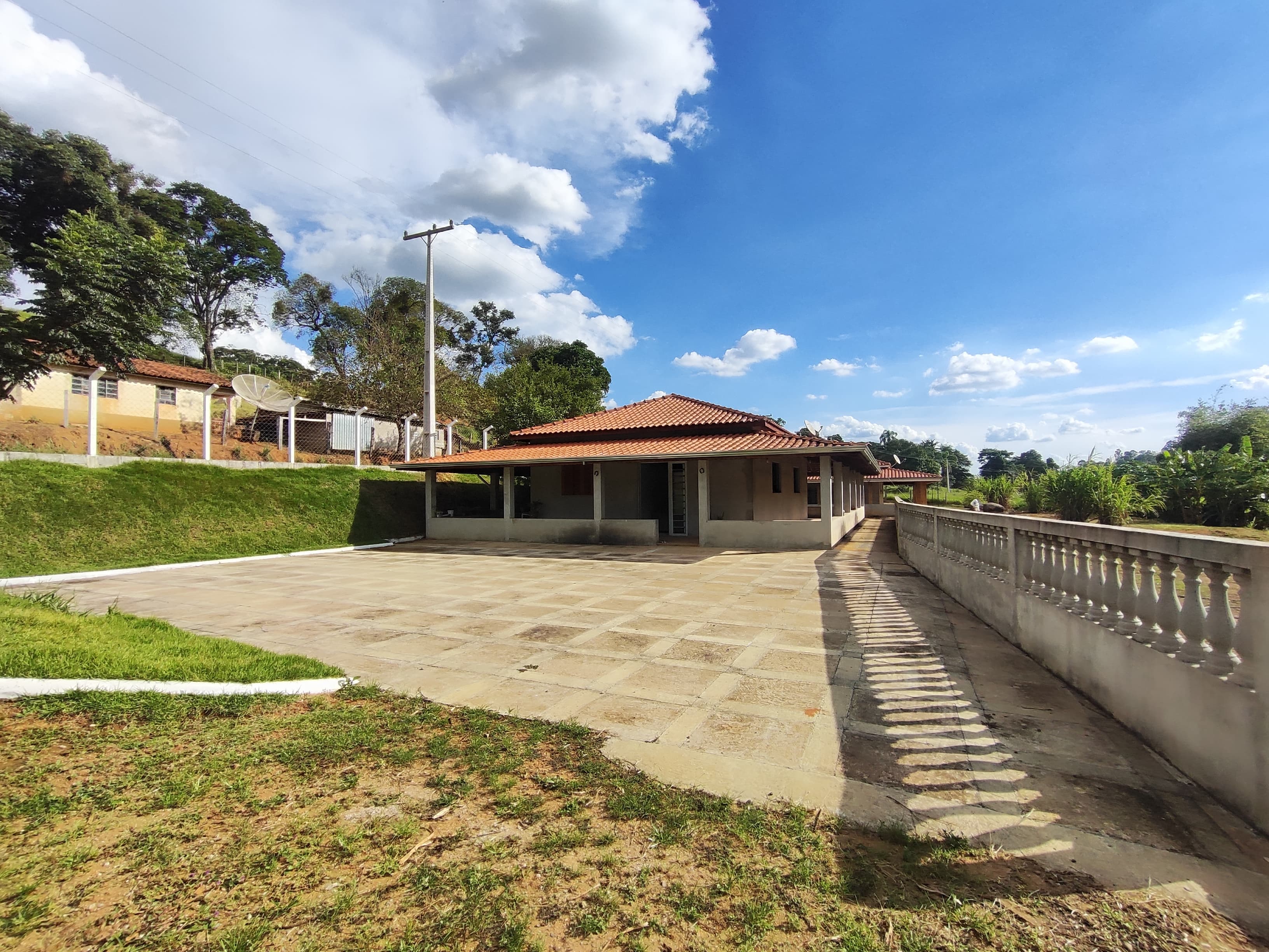 CHÁCARA À VENDA EM TOLEDO – MG