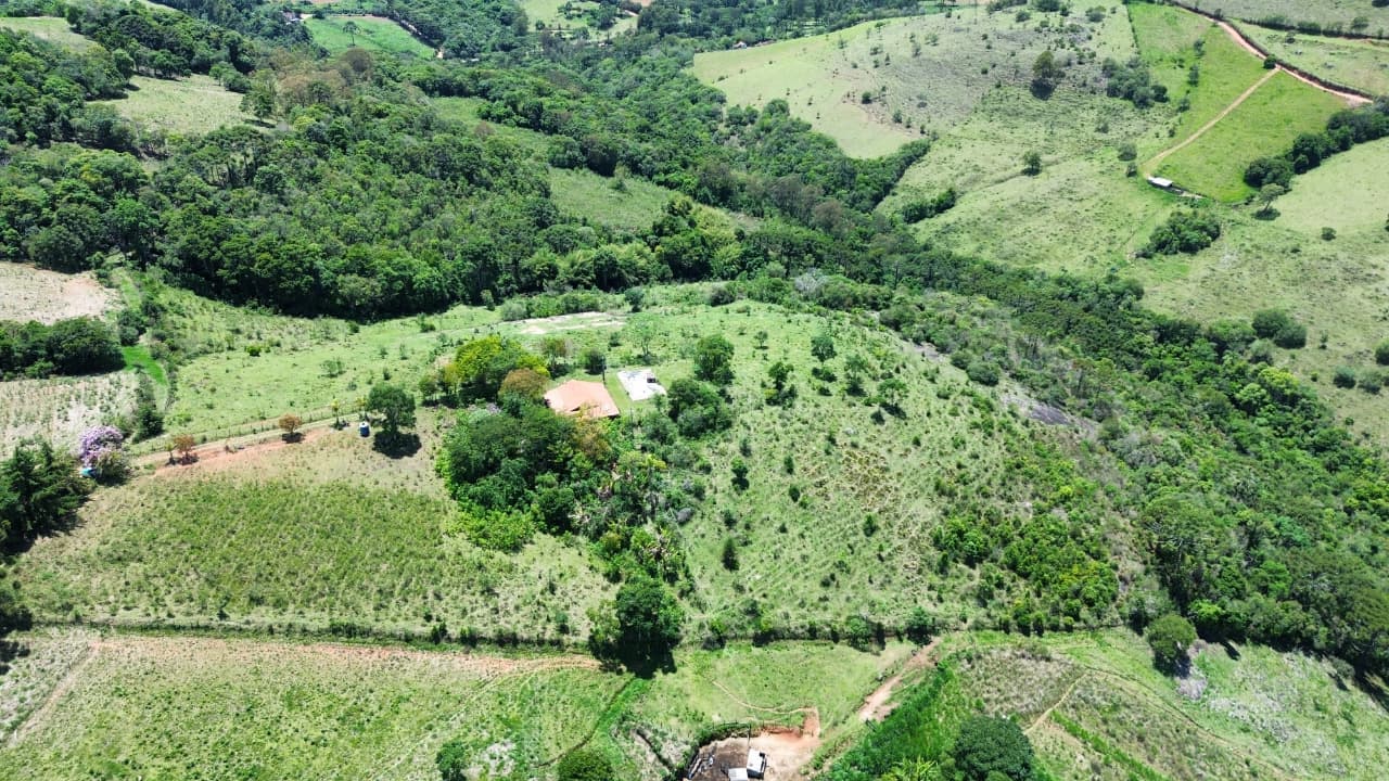 ✨ Terrenos 20 mil mts exclusivos em meio à natureza, perfeitos para quem busca tranquilidade, privacidade e qualidade de vida.
