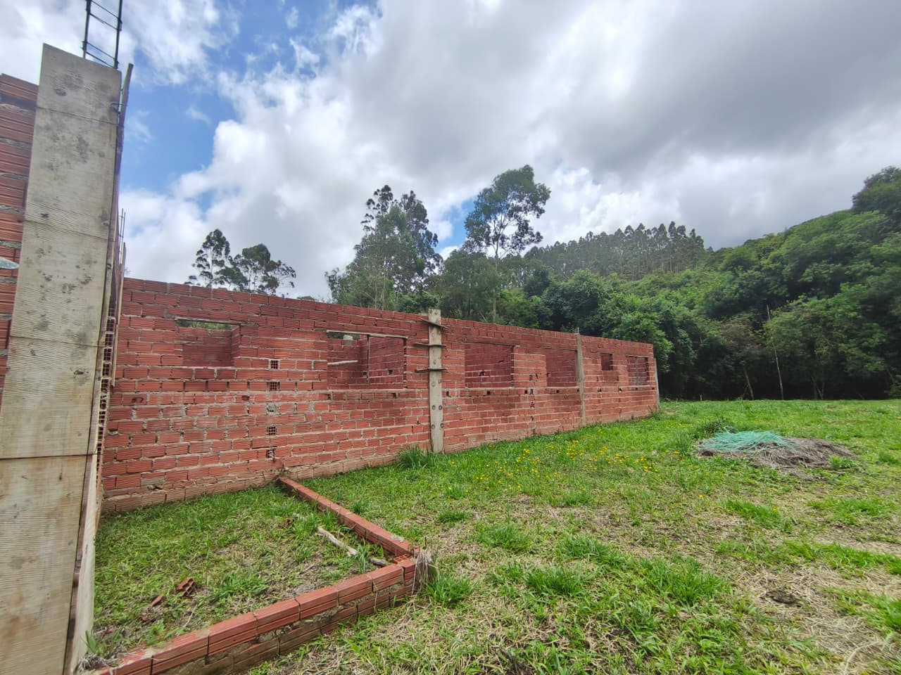 CHÁCARA À VENDA – MUNHOZ/MG 1000 mts