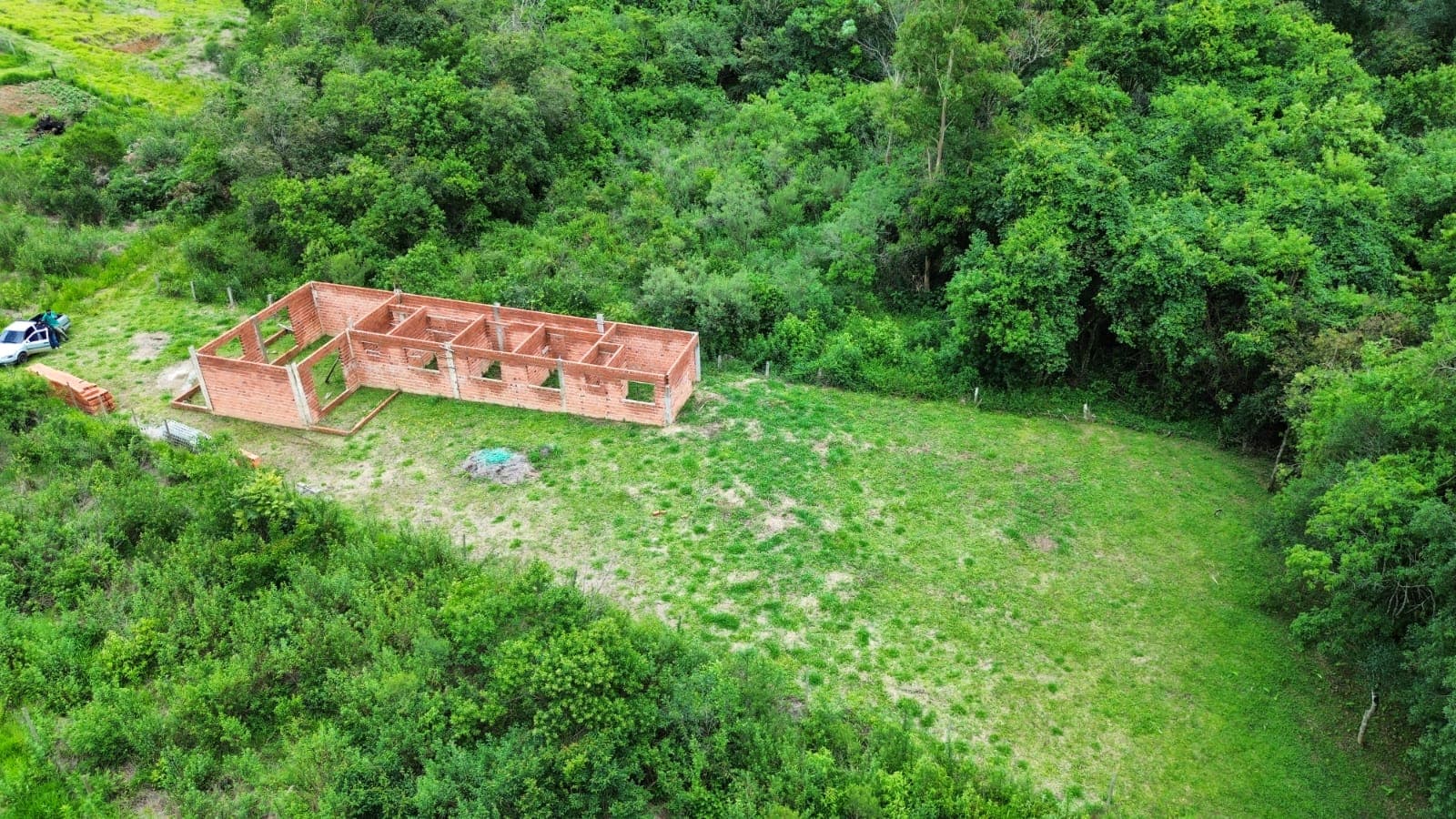 CHÁCARA À VENDA – MUNHOZ/MG 1000 mts