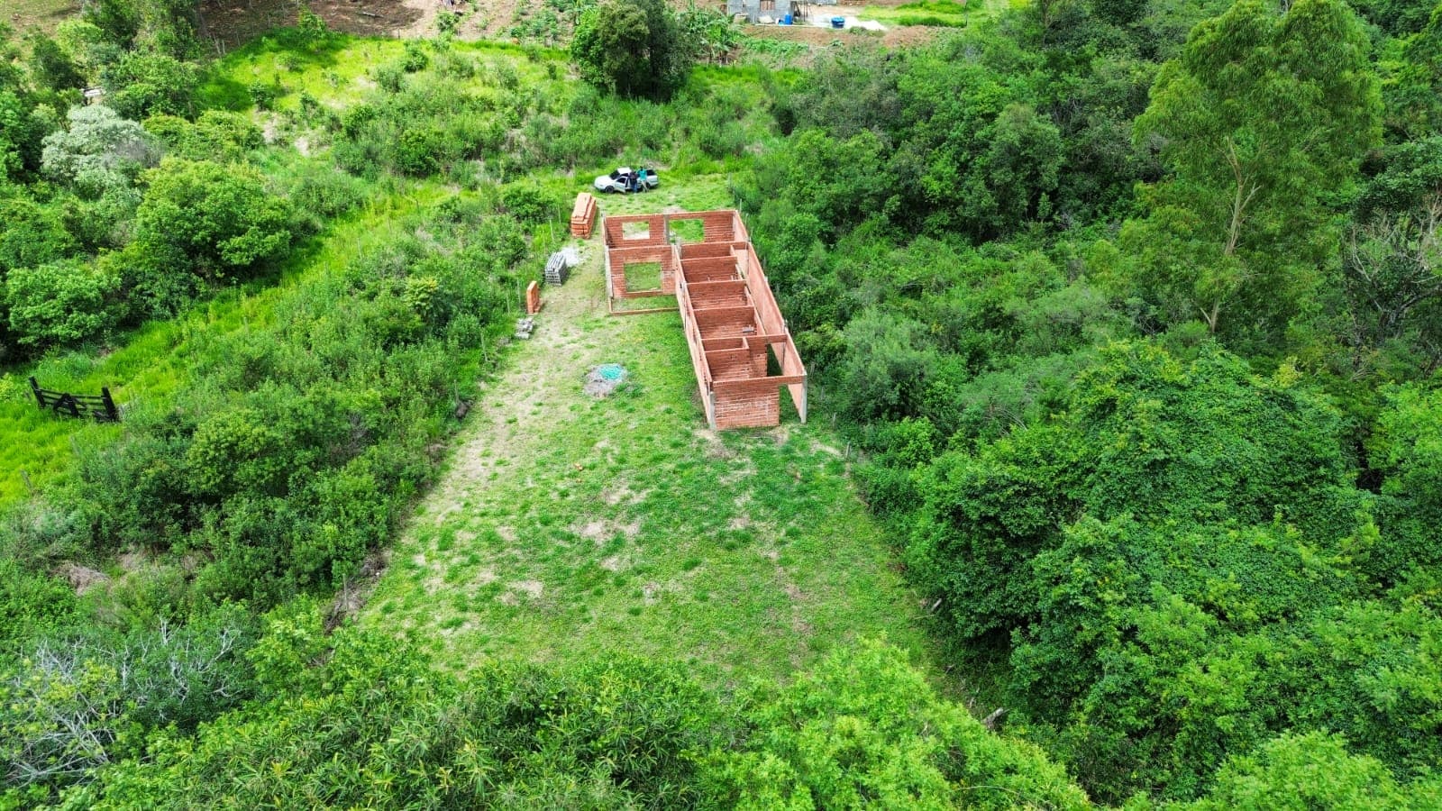 CHÁCARA À VENDA – MUNHOZ/MG 1000 mts