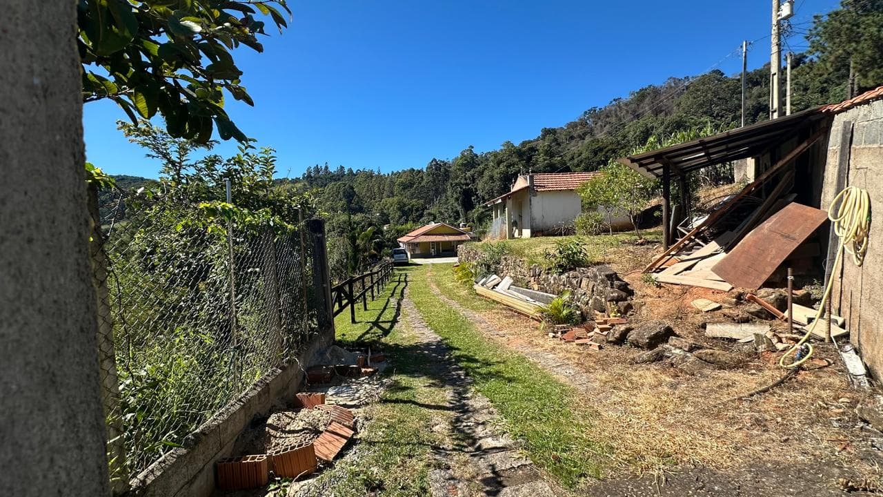 CHÁCARA À VENDA – TOLEDO/MG