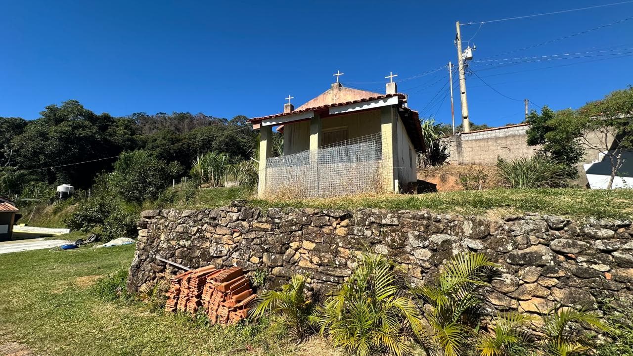 CHÁCARA À VENDA – TOLEDO/MG