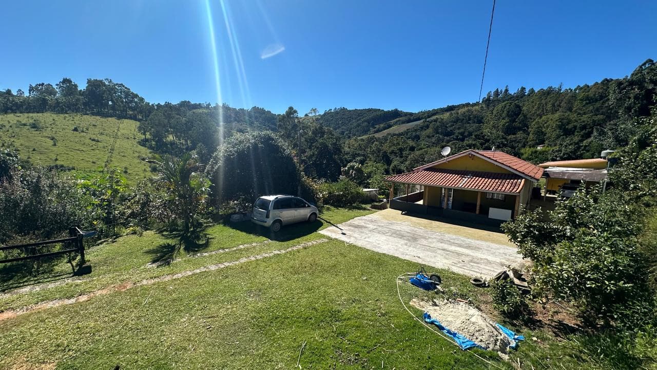 CHÁCARA À VENDA – TOLEDO/MG