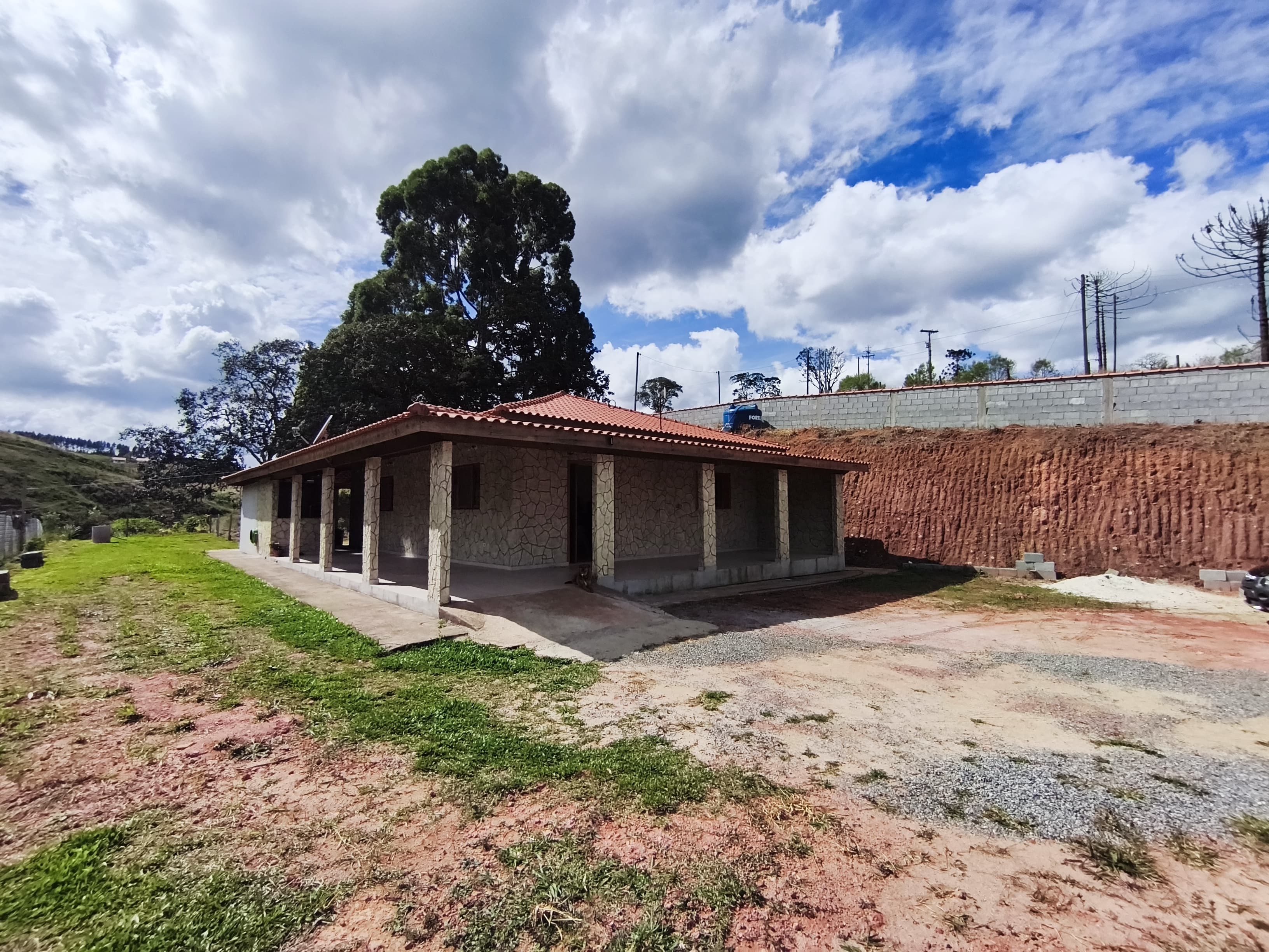 🏡 CHÁCARA À VENDA NO BAIRRO PINHAL GRANDE – Toledo 🌄1.300 m²
