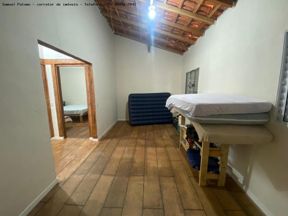 🌿 CHÁCARA À VENDA – TOLEDO/MG | VISTA INCRÍVEL E ÁGUA EM ABUNDÂNCIA 💧🌿 Área total: 1.025 m²