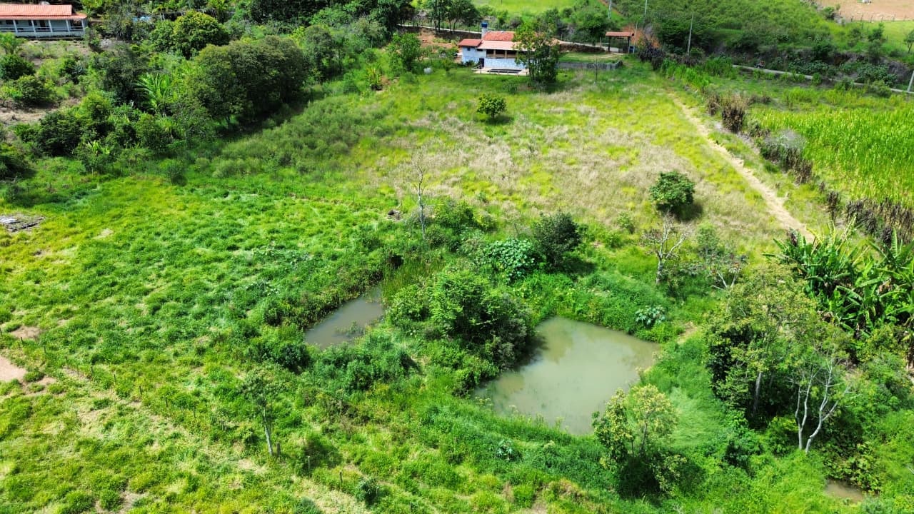 🌿 CHÁCARA À VENDA – ESCRITURADA | E PORTEIRA FECHADA 🌿