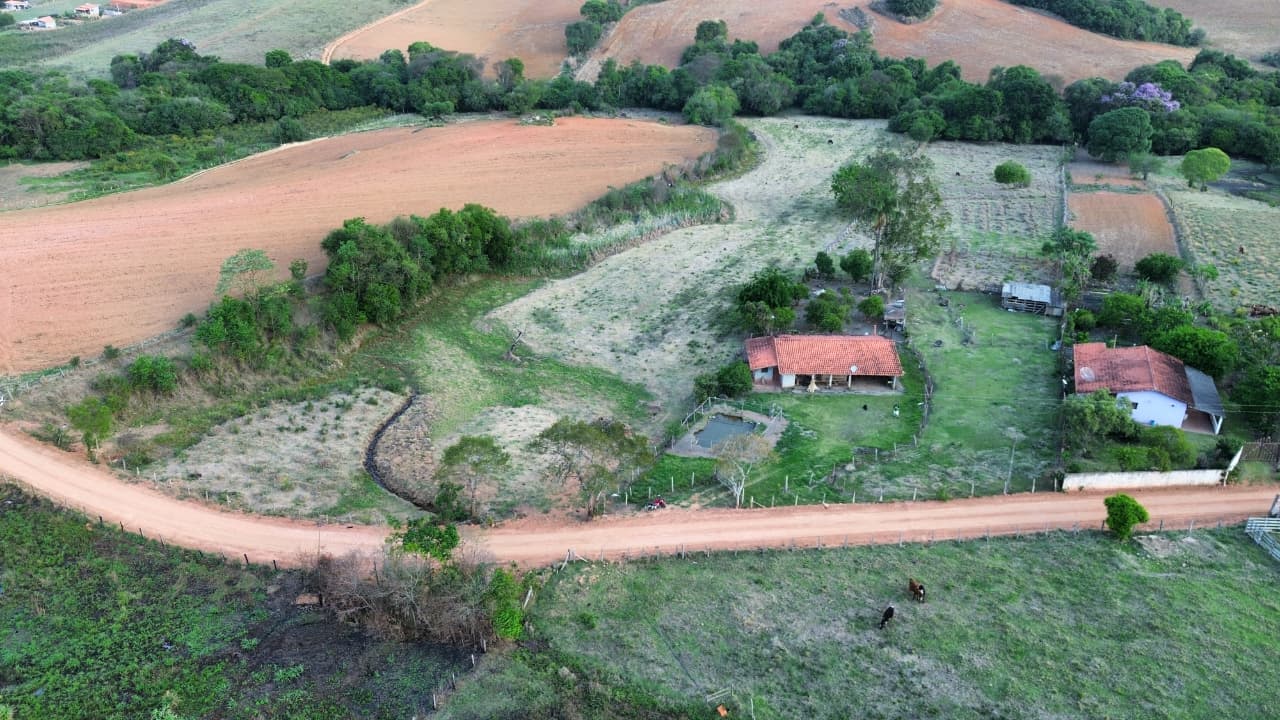 🏡 Chácara à venda – Toledo/MG
