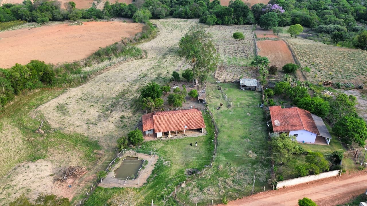 🏡 Chácara à venda – Toledo/MG